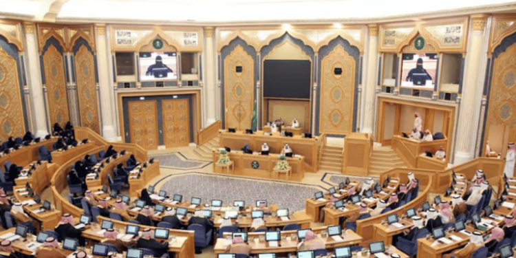 عضو سابق بـ «الشورى»: المجلس ضابط اتصال بين القيادة والشعب