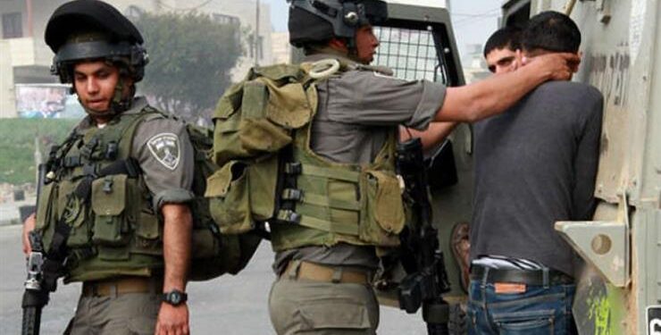 قوات الاحتلال الإسرائيلي تعتقل ٢٥ فلسطينيًا في الضفة الغربية