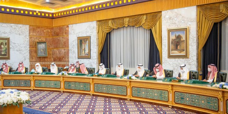 مجلس الوزراء يجدد دعم المملكة لجهود تحقيق أمن واستقرار المنطقة والعالم