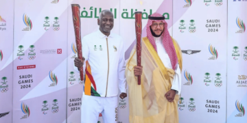 محافظ الطائف يتسلَّم شعلة دورة الألعاب السعودية 2024