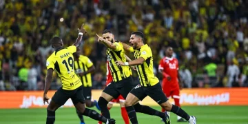 “هاتريك” بنزيما يقود الاتحاد لعبور الوحدة بسباعية