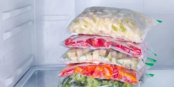 ينها السبانخ والبروكلي واللحوم والأسماك..أطعمة فوائدها مجمدة أكثر منها طازجة