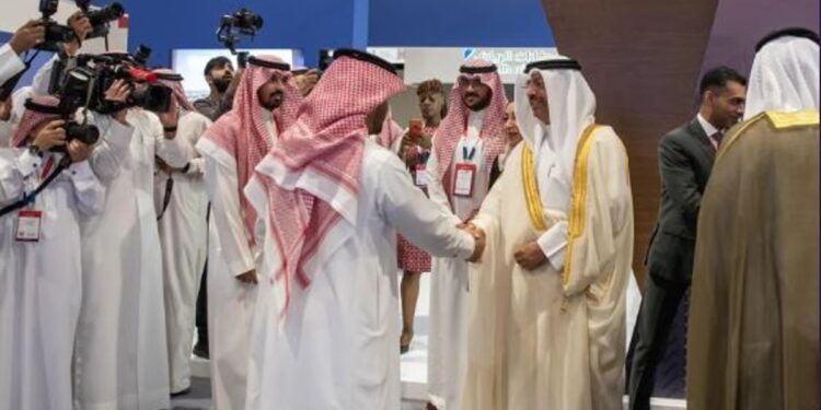 مطار الملك سلمان الدولي يشارك في معرض ومؤتمر روتس وورلد 2024 بمملكة البحرين
