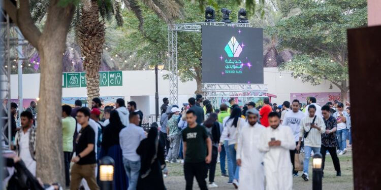 "أيام إندونيسيا".. تفاعل عائلي يعزز التواصل الثقافي في حديقة السويدي