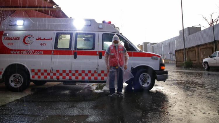 "الهلال الأحمر بالطائف" يرفع جاهزيته تزامنًا مع الحالة المطرية الحالية