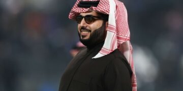 آل الشيخ لعشاق موسم الرياض: ينتظركم افتتاح مبهر.. السبت