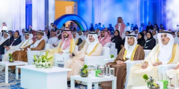 أمير المنطقة الشرقية يُدشّن أعمال المنتدى الدولي لتعزيز مسيرة الحياد الكربوني