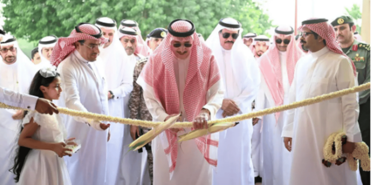 أمير جازان يدشّن مهرجان الفل والنباتات العطرية الثاني بمحافظة أبو عريش
