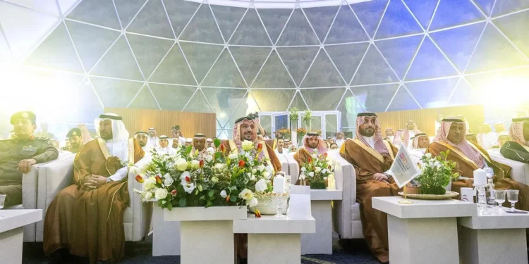 أمير منطقة القصيم يرعى حفل موسم عنيزة الدولي للتمور