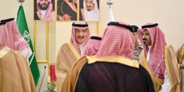 أمير منطقة جازان يلتقي مشايخ وأهالي محافظة أبو عريش