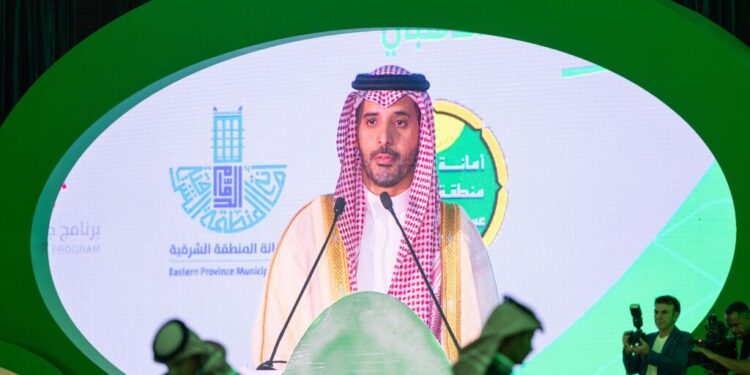 أمين عسير في مؤتمر العمل البلدي الخليجي: لدينا في دول الخليج فرص التكامل في التخطيط والاستثمار وحماية البيئة
