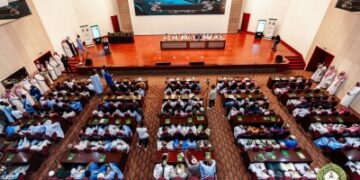 اسم 'خادم الحرمين' يزيّن قاعة دار المصحف في موريتانيا