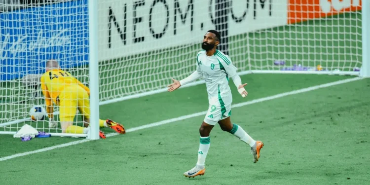 الأهلي يعبر الريان ويواصل انتصاراته الآسيوية