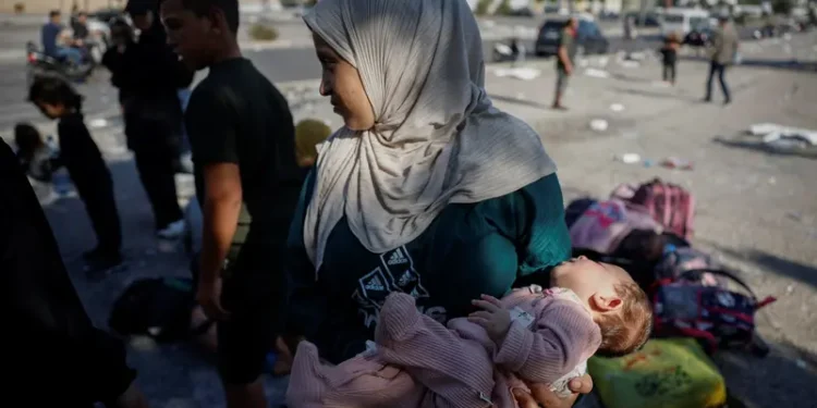 الجيش الإسرائيلي لسكان جنوب لبنان: لا تعودوا لمنازلكم