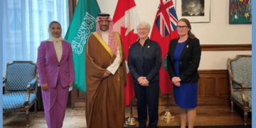 «الخريف» يبحث تطوير الشراكة في قطاعي الصناعة والتعدين مع نائب حاكم مقاطعة أونتاريو الكندية