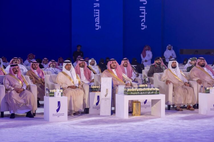 بأكثر من مليار ريال.. أمير الجوف يدشّن ويضع حجر الأساس لمشروعات بلدية