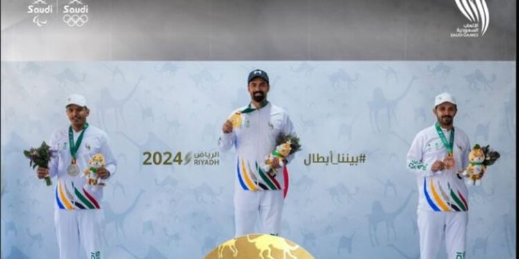 تتويج الفائزين في مسابقة مسدس الهواء بدورة الألعاب السعودية