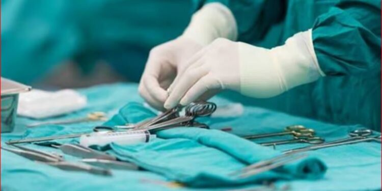 تقنية تستخدم لأول مرة في المملكة.. إعادة النظر لسبعيني بـ “طبيّة” جامعة الملك سعود
