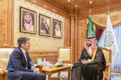 خالد بن سلمان يستعرض العلاقات مع أمريكا