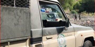 دوريات المجاهدين بجازان تقبض على مواطن لنقله 17 مخالفًا لنظام أمن الحدود