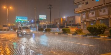 غيوم خريفية ماطرة على 4 مناطق