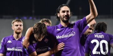 فيورنتينا يدك شباك روما بخماسية