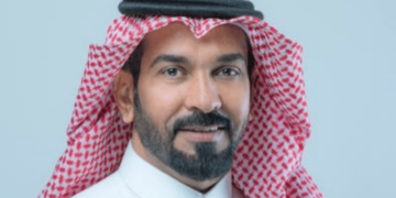 مختص: جميع الأزواج المتتبعين لزوجاتهم «مرضى بالشك»