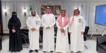 مدير «تعليم الرياض» يناقش آلية تشغيل خدمات «شمعة» لذوي الإعاقة في معاهد التربية الخاصة