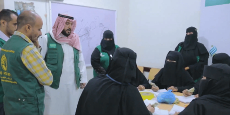 مركز الملك سلمان يستكمل بناء 50 وحدة سكنية في محافظة المهرة (فيديو)