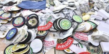 مصادرة 2000 رتبة عسكرية وإغلاق 4 محال بالرياض