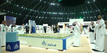معرض 'ريستاتكس' يجمع عقاريي جدة