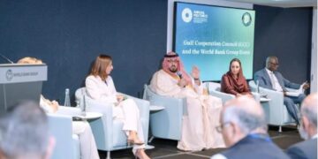 وزير الاقتصاد: التحضير لمستقبل سوق العمل أولوية قصوى ويتطلب إطلاق مبادرات متخصصة لإعادة تأهيل المهارات