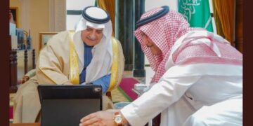 أمير تبوك يدشّن الهوية الجديدة لموقع الإمارة الإلكتروني ويطلق عددًا من الخدمات