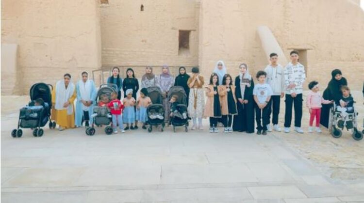 «سلمان للإغاثة» ينظم زيارة للتوائم الملتصقة وذويهم لمعرض ترشح المملكة لاستضافة كأس العالم 2034 وحي طريف التاريخي