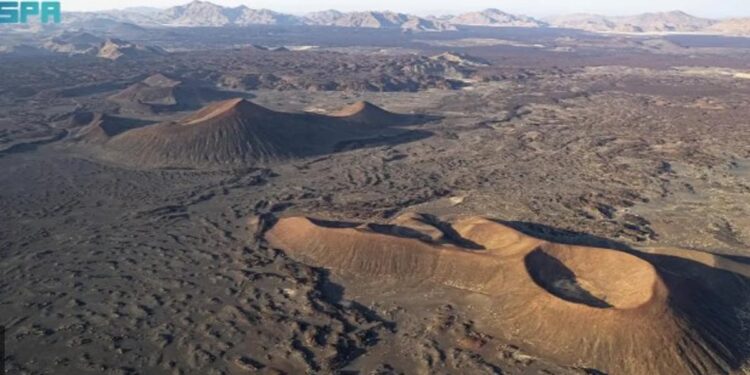 "لونير" شرق أملج.. مهوى الباحثين عن التجارب السياحية الجديدة