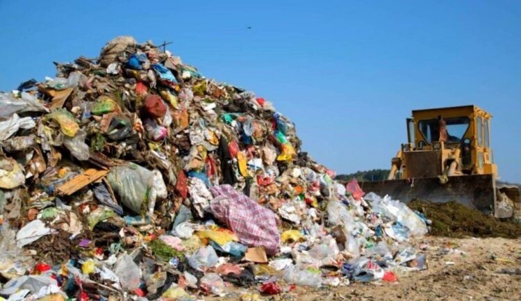أمانة جدة ترفع 816 ألف طن نفايات في أكتوبر ضمن خطط تحسين البيئة