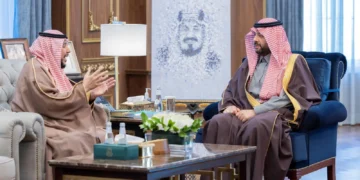 أمير الحدود الشمالية يستقبل مدير التعليم ويطلع على تقرير مشروع التحول بالإدارة العامة للتعليم