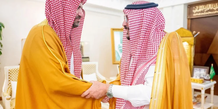 أمير القصيم يستقبل وكيل وزارة الداخلية لشؤون المناطق ووكلاء إمارات المناطق للشؤون التنموية