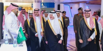 أمير المنطقة الشرقية يفتتح فعاليات منتدى المرأة الاقتصادي 2024
