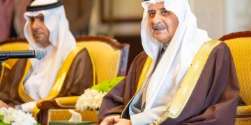 أمير تبوك يدشن مشروعات تنموية واستثمارية بالمنطقة بأكثر من نصف مليار ريال.. ويسلم 533 وحدة سكنية لمستفيدي الإسكان التنموي