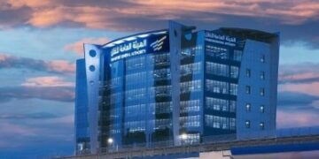 إيقاف 3 تطبيقات لنقل الركاب وتوصيل الطلبات