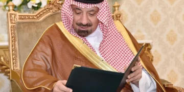 الأمير جلوي بن عبدالعزيز يطّلع على تقرير الخطوط الجوية السعودية بنجران وشرورة