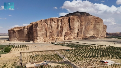 الحوارة .. جبل يشهد على تاريخ وطبيعة العُلا