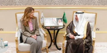 الدكتور الربيعة يلتقي رئيسة هيئة أمناء مؤسسة ومركز الحسين للسرطان