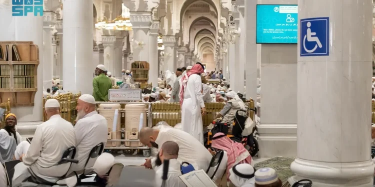 “العناية بشؤون الحرمين” تقدم خدمات متكاملة لكبار السن وذوي الإعاقة بالمسجد الحرام