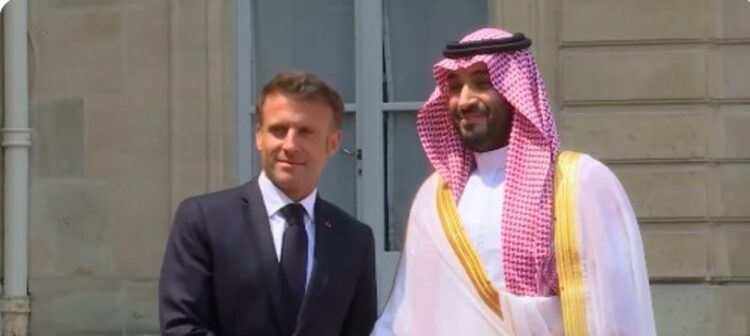 المملكة وفرنسا.. محطات رسمت مسار العلاقات لتنير المستقبل الثنائي وتجسد صدق المواقف
