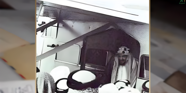 برنامج آنذاك يستعرض تسيير أولى رحلات الطيران في المملكة