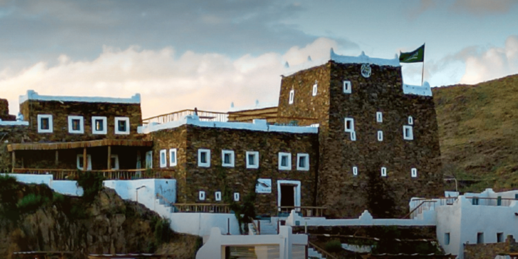 بعد اختيارها ضمن أفضل القرى السياحية.. «السياحة» تستعرض مزايا قلاع أبو نقطة