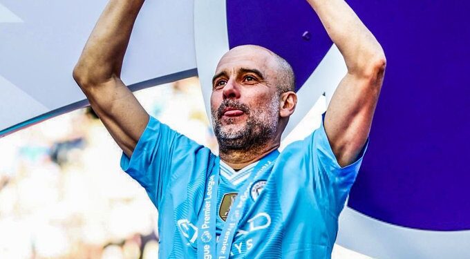 جوارديولا يتجه إلى تمديد عقده مع مانشستر سيتي