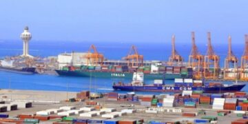 خدمة شحن جديدة تربط المملكة بـ3 موانئ عربية